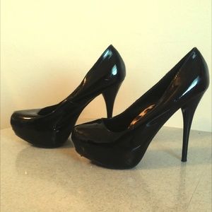 Shiny Black Platform Stilettos Pinup/Costume